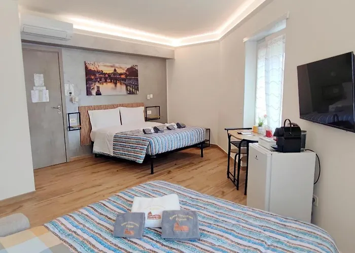 Rome Downtown Express Guest House - Lucio Sestio Metro A, Fast Connection To The City Centre
