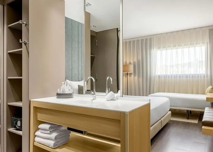 Ac Hotel Sants By Marriott Barcellona