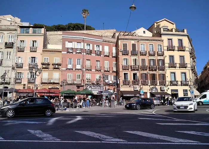Bed and Breakfast Note Sulla Piazza Cagliari