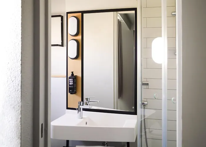 Hotel Ibis Paris Tour Eiffel Cambronne 15ème