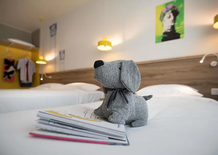 Hotel Ibis Styles Athens Routes