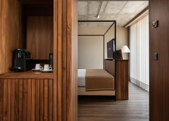Hotel Exe Essenzia Oporto
