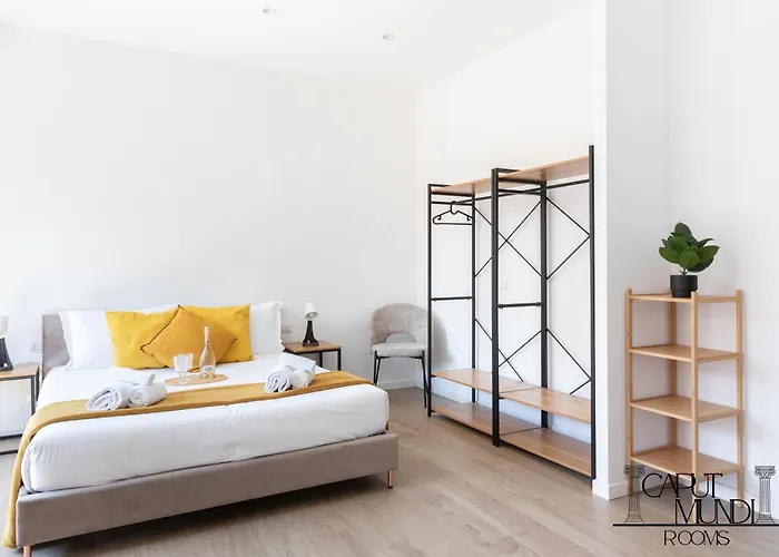 Caput Mundi Rooms - 100Mt To Metro A, Terrace, A-C, 15 Min To Center Roma