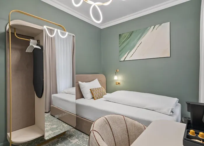 Hotel Pension Lumes - Self Check In Vienna