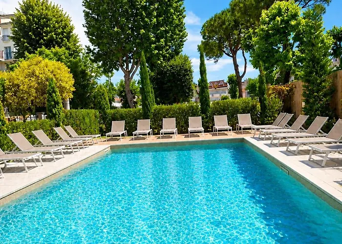 Hotel Ermeti B&B Brunch Riccione