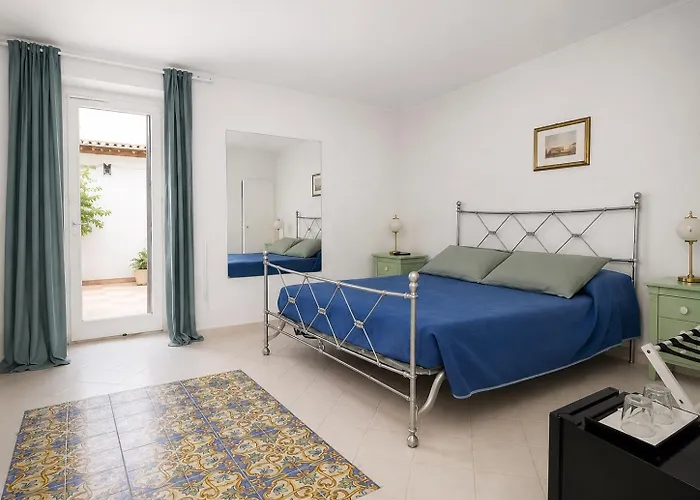 Villacore Capri