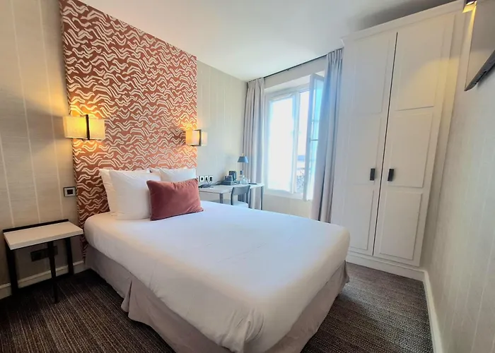 Hotel Le Senat Parigi