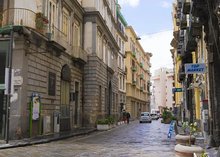 B&B Platamon Napoli