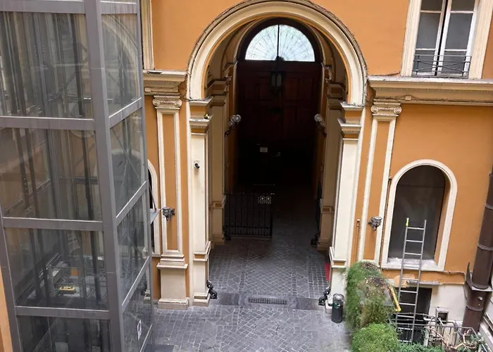 Inn Rome Rooms & Suites