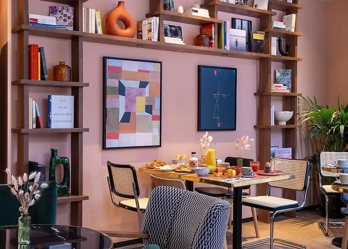 Hotel Les Artistes Parigi