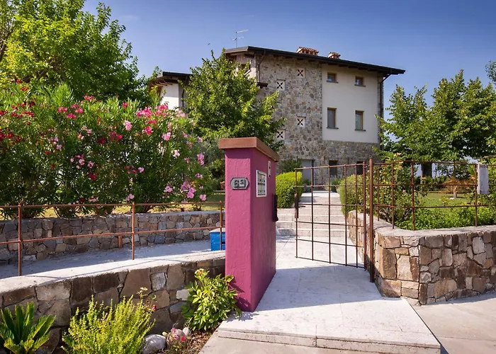 Massoni Wine Relais Peschiera del Garda