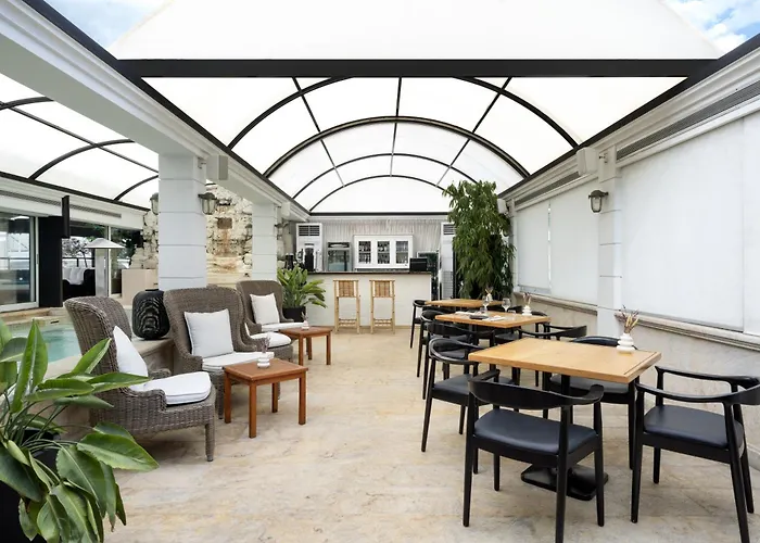 Coral Hotel Atene
