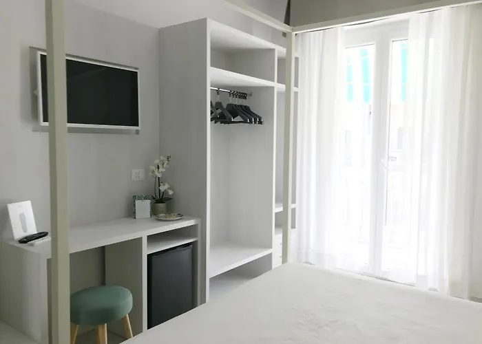 Hotel Flora Cattolica