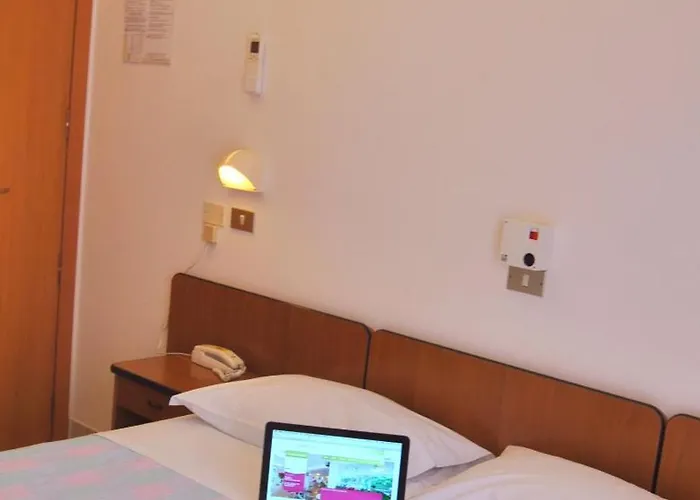 Hotel Samoa Rimini