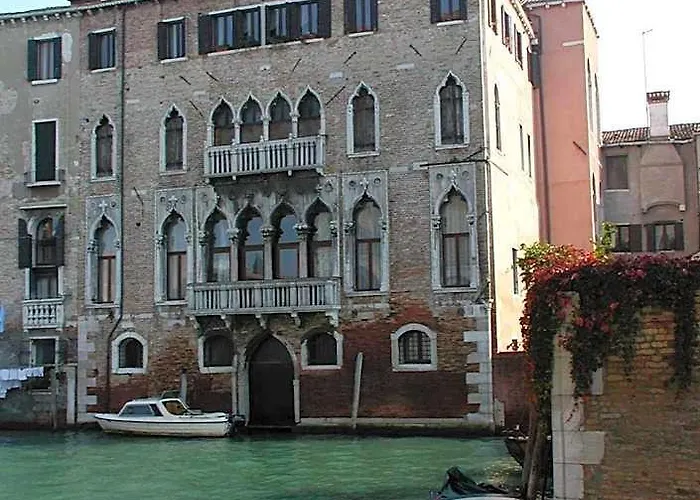 At Home a Palazzo Venezia