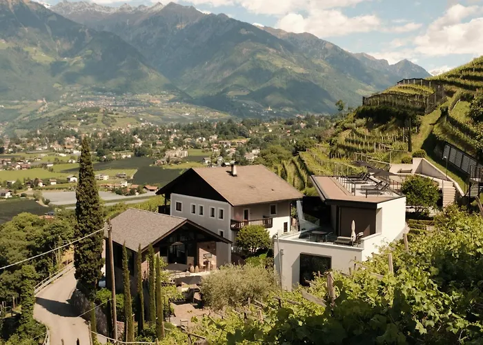 Wine Lodge Pratenberg Merano