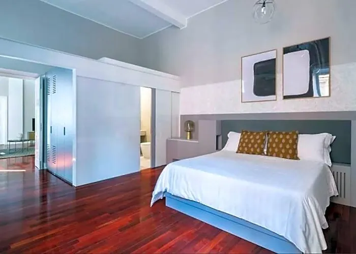 Croce Apartments Roma