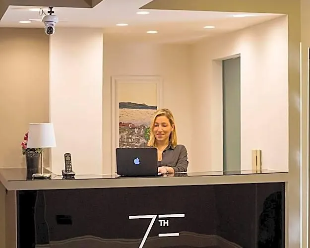 7Th Floor Suite Napoli