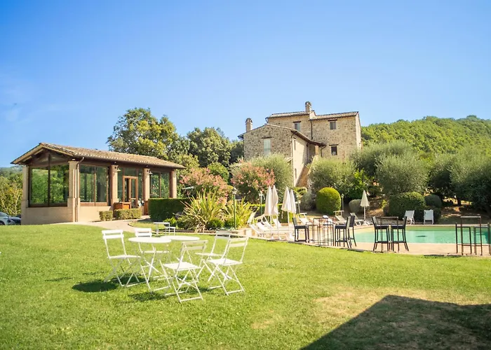 Aparthotel Re Artù Assisi Country Lifestyle