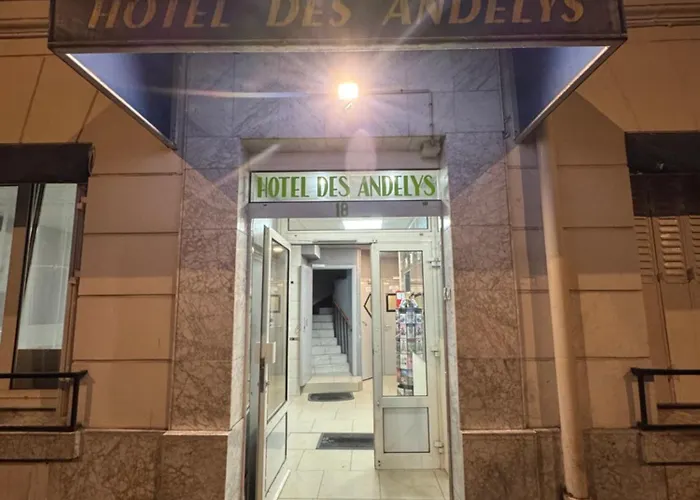 Hotel Des Andelys Parigi