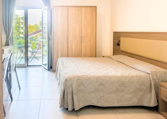 Residence Hotel Albachiara Marebello