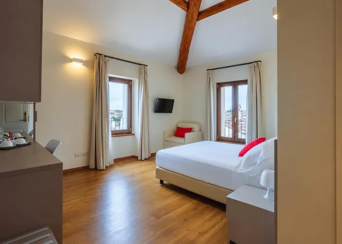 Hotel Garda Relais Castelnuovo del Garda