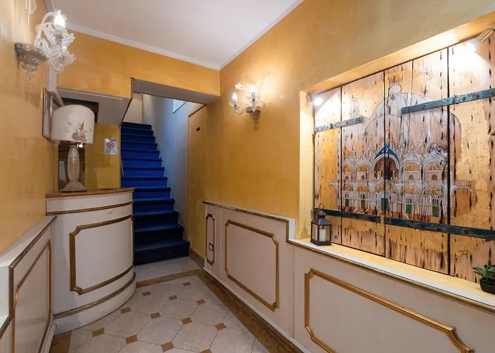 Casa Pisani Canal Venezia