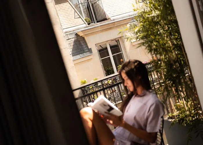 9Hotel Republique Parigi