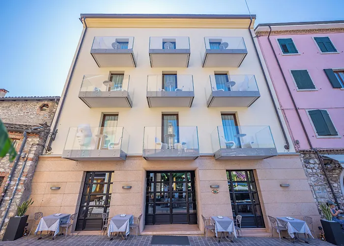Hotel Miro' Garda 