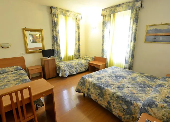 Hotel Tirreno Roma