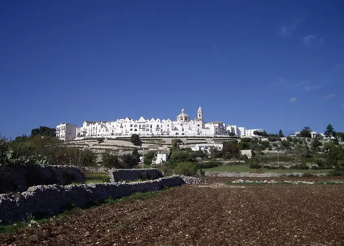 Trulli Convertini Locorotondo