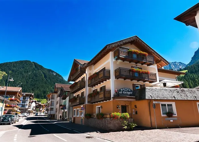 Hotel El Geiger Pozza di Fassa