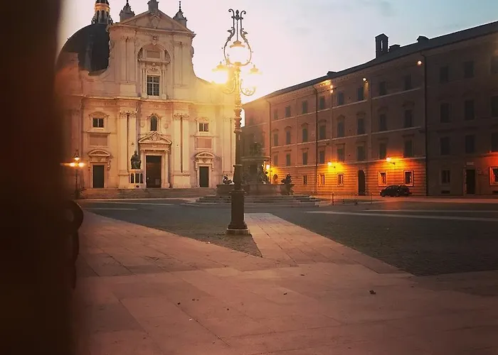 Hotel Pellegrino E Pace Loreto