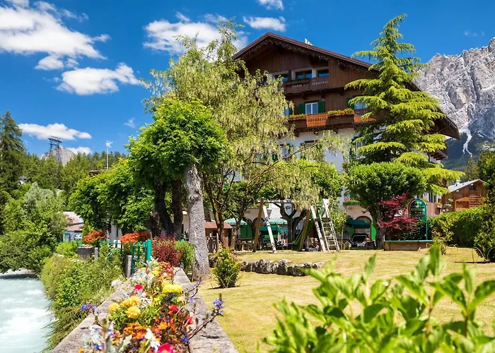 Hotel Pontechiesa Cortina dʼAmpezzo