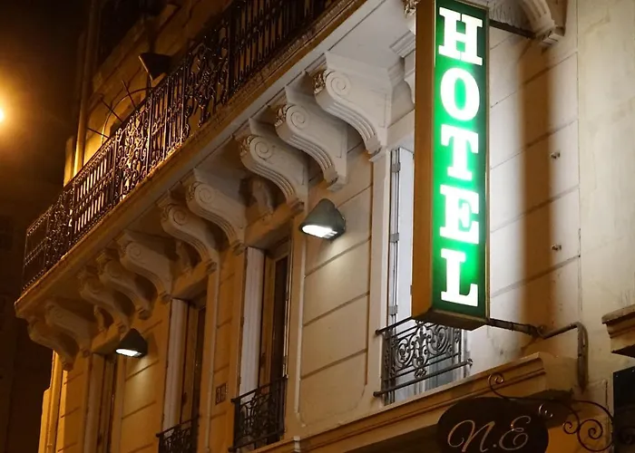 Hotel Pierre Nicole Parigi