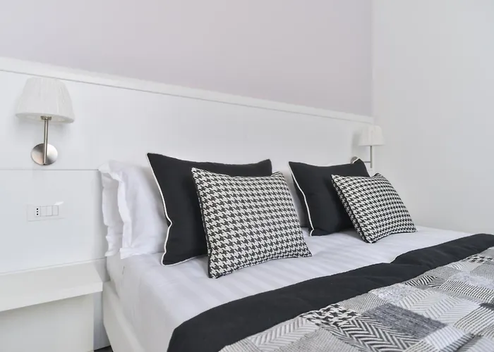 Lata Luxury Rooms Roma