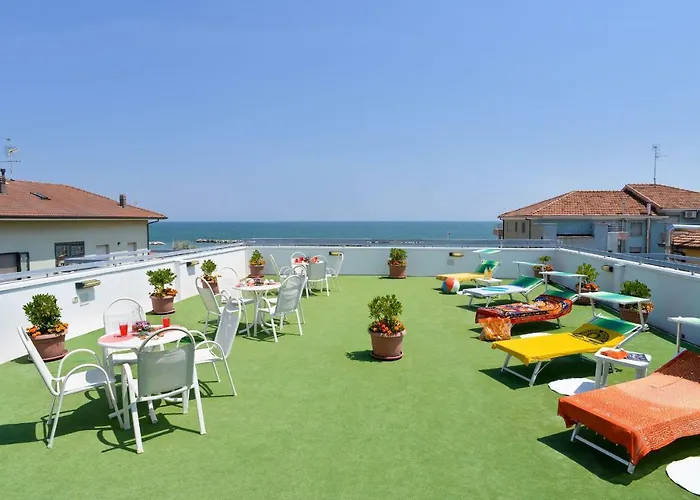 Hotel Ciondolo D'Oro 5 minuti da Rimini Fiera CON PARCHEGGIO INCLUSO