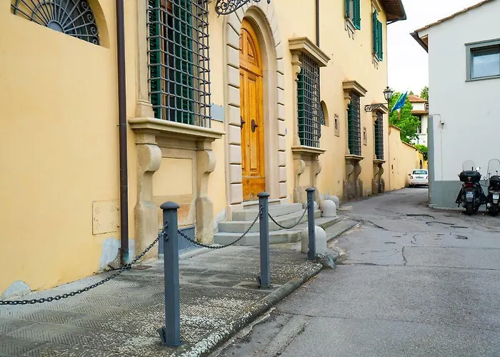 Bed and Breakfast Torre dei Lari Residenza d'Epoca Firenze